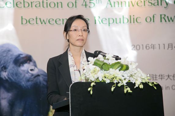 副会长林怡致辞