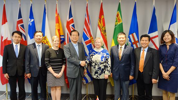 Vice President Xie Yuan met with the Council of the Federation