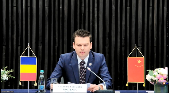 1651897432622845.jpg 1.jpg